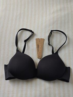 SKIMS Ultimate Push Up Plunge Bra Size:30C Onyx